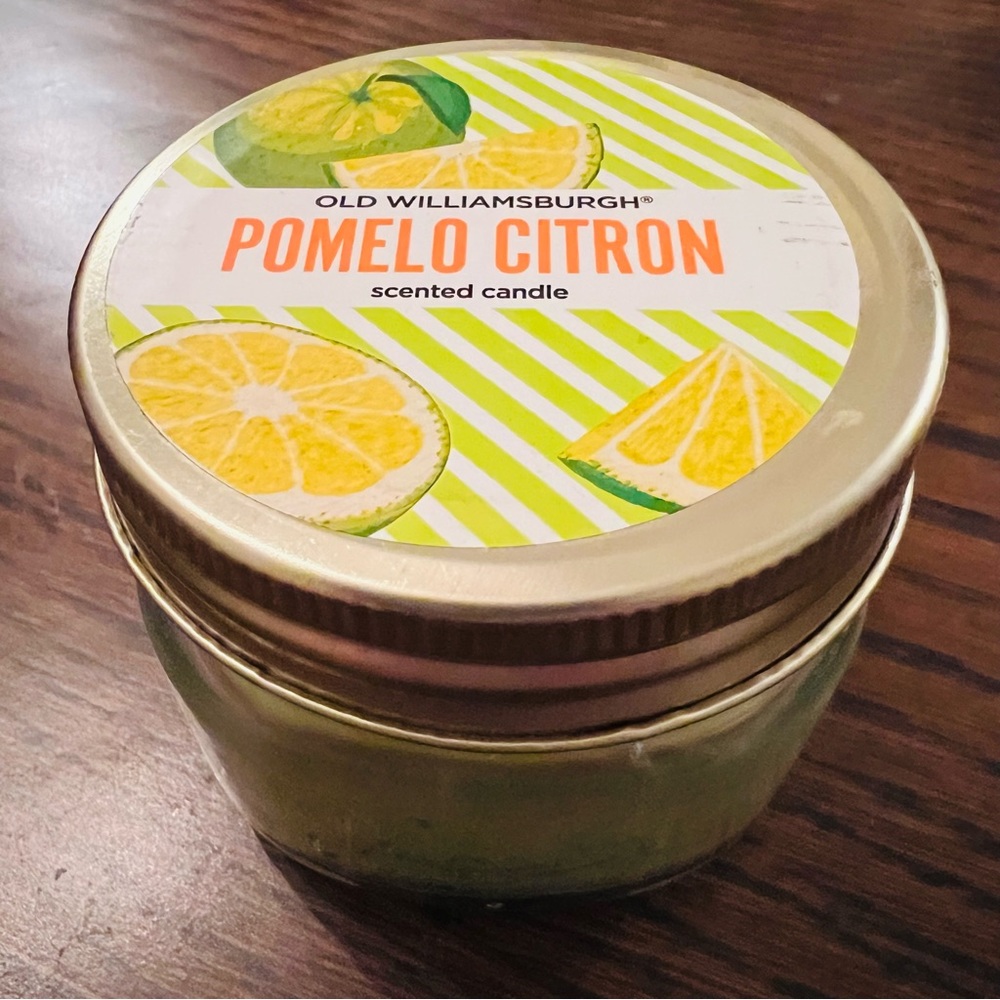 Old Williamsburgh Jar Candle - Pomelo Citron